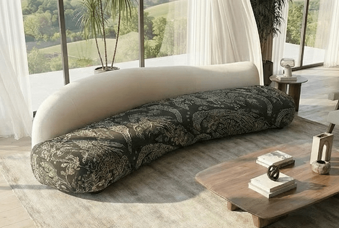 The Aurea Curve Chaise, view 5
