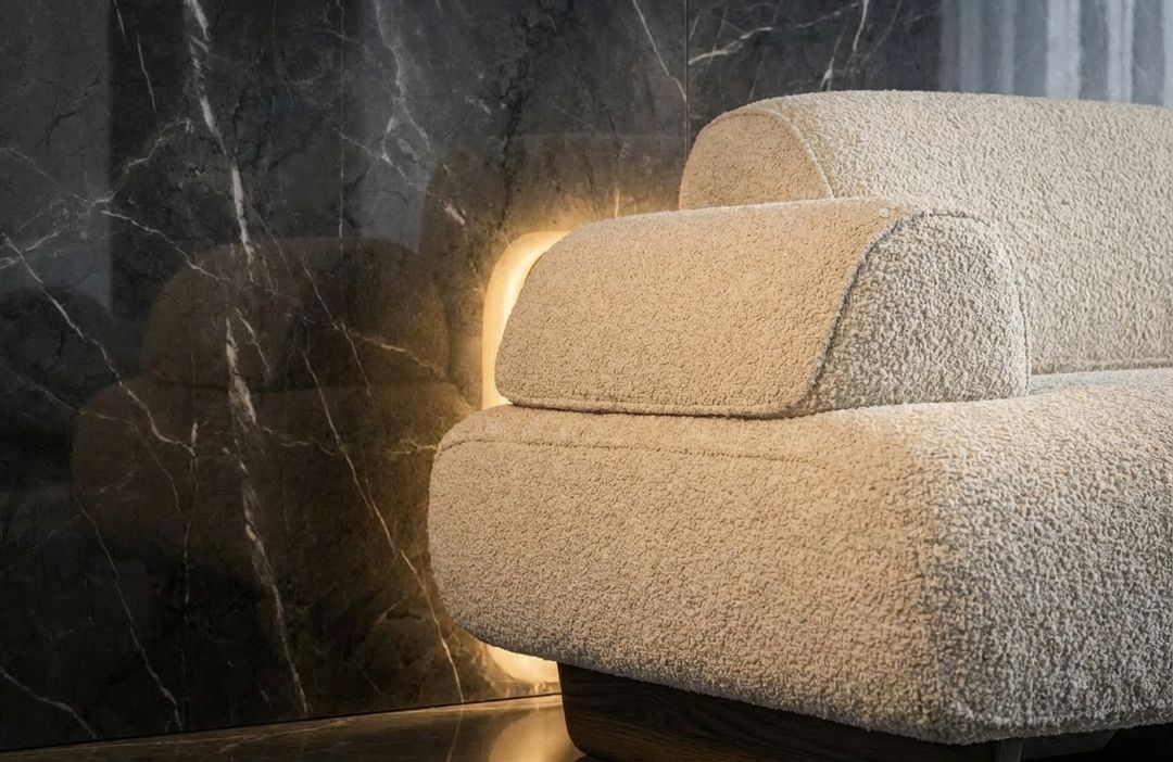 The Luce Morbida Sofa, view 4